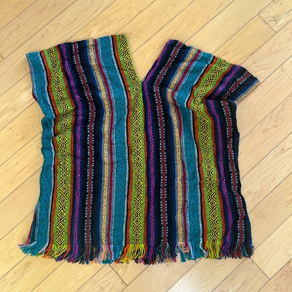 Boho Elephant Sanctuary Sarape Top 💓 - Picture 3 of 3